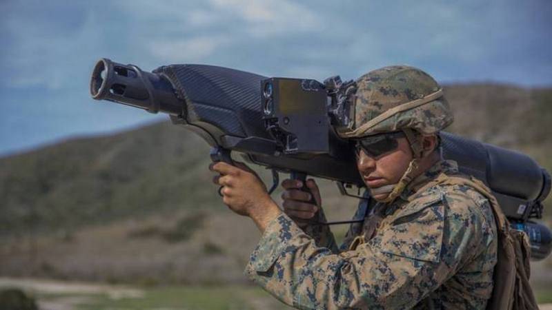 Los marines estadounidenses experimentan la base aérea británica SkyWall100