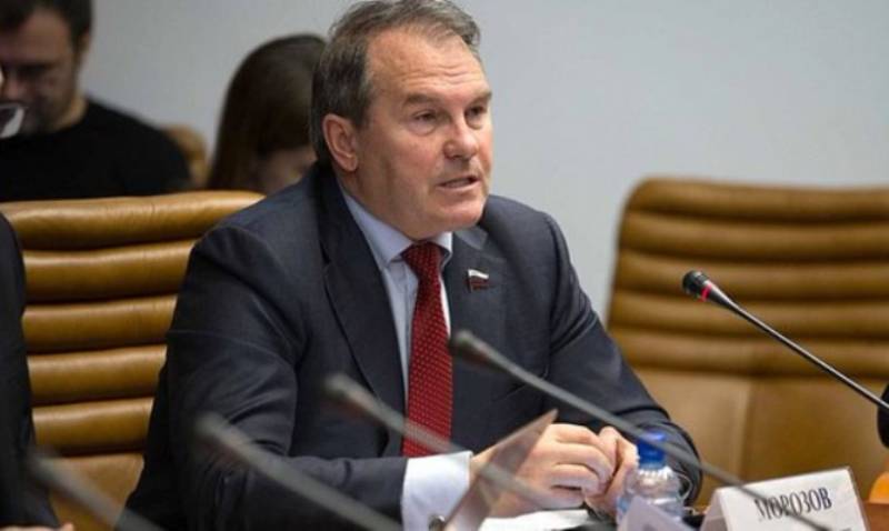 Сенатор Морозов согласился поехать в Киев на дуэль с украинским депутатом