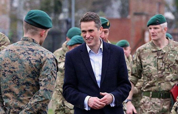 Ministro della Difesa britannico: dobbiamo costringere la Federazione Russa a pagare caro per le provocazioni