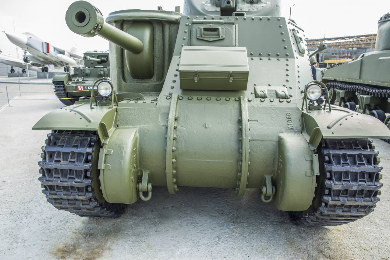 Fifine tank 3. M3 Lee. М3 Lee танк. Американский танк m3. Танк м3 Грант.