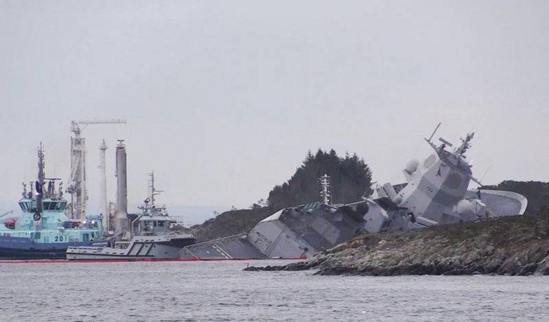 I militari norvegesi non possono sollevare una fregata affondata a causa del loro errore