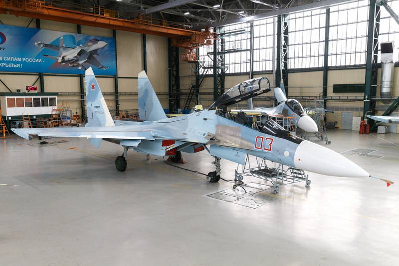 Российский истребитель Су-30СМ унифицируют с истребителем Су-35