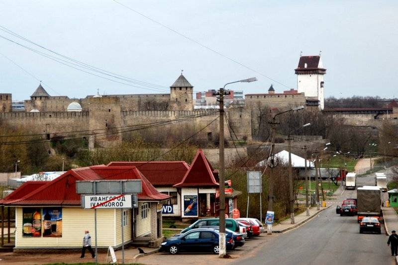 Estonyalı milliyetçiler, Rus İvangorod'a haklarını talep ettiler