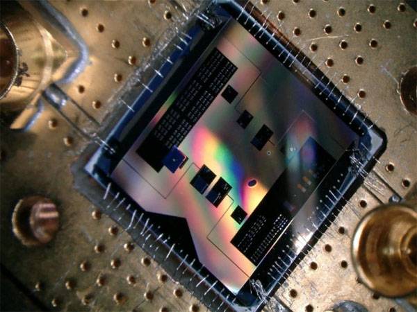 Cientistas holandeses anunciaram a criação de rádio quântico