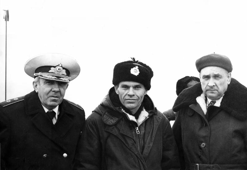 Учебный центр адмирал. Контр-Адмирал Чернов е.д.. Чернов вице Адмирал вице-Адмирал е.д герой советского.