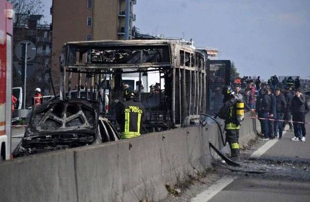Blev kända detaljerna om mordbrand av en buss med barn i Italien