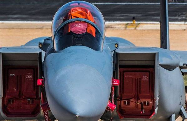 사우디는 공장에서 직접 F-15SA에 대한 "적기"훈련에 참여하기로 결정했습니다.