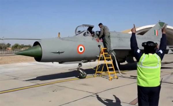 Kinesisk general säger att indiska flygvapnets MiG-21 sköts ner inte av F-16