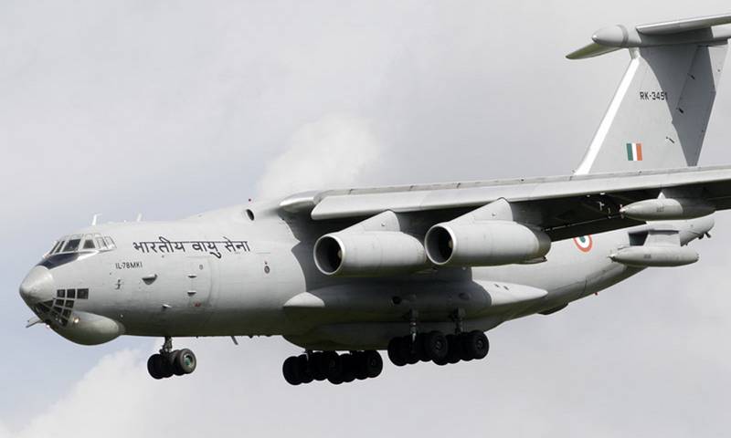 Индийские топливозаправщики Ил-78МКИ отремонтируют в России