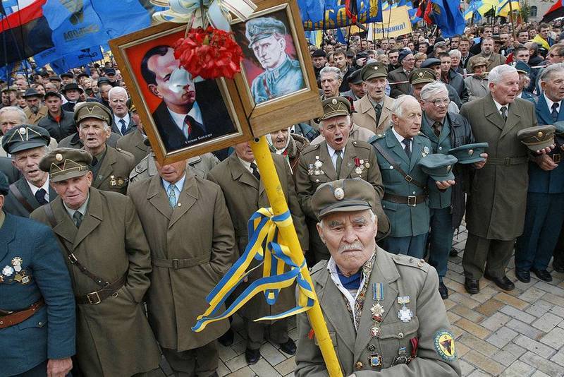 Na Ukrainie weszła w życie ustawa zrównująca Banderę z weteranami Wielkiej Wojny Ojczyźnianej