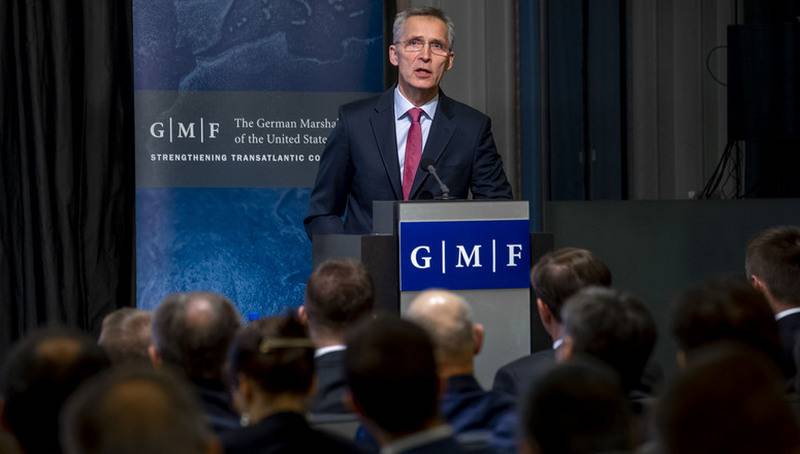 Генсек НАТО назвал бомбардировки Югославии необходимыми и легитимными