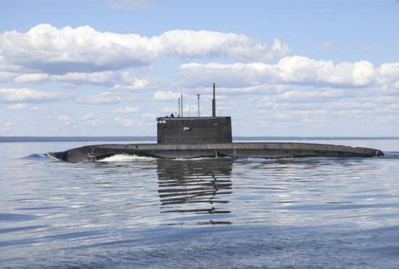 ДЭПЛ ЧФ "Великий Новгород" проекта 636.3 впервые прибыла в Севастополь