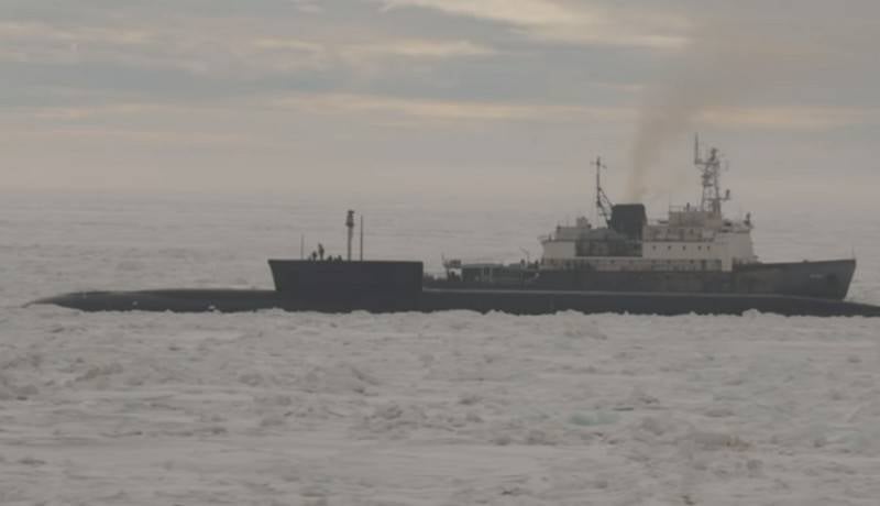 Pakar kasebut nyebutake kapal selam Rusia sing ora duwe kemampuan ing Arktik