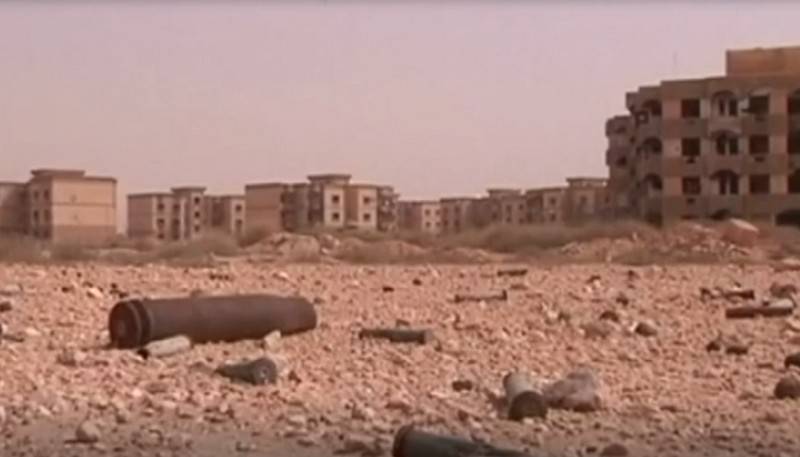 Армия Хафтара захватила военную базу у Триполи и продолжает сжимать кольцо