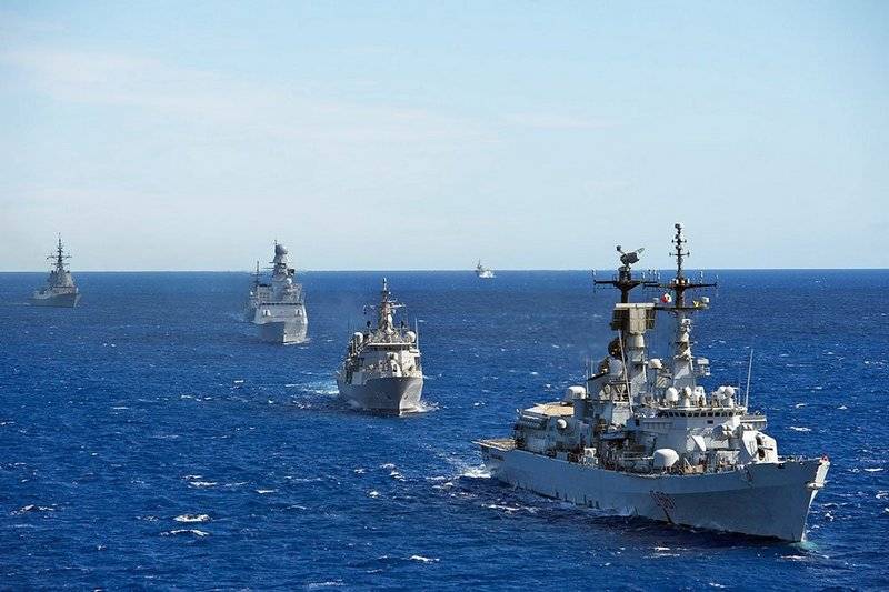 НАТО пообещала усилить присутствие сил альянса в Чёрном море