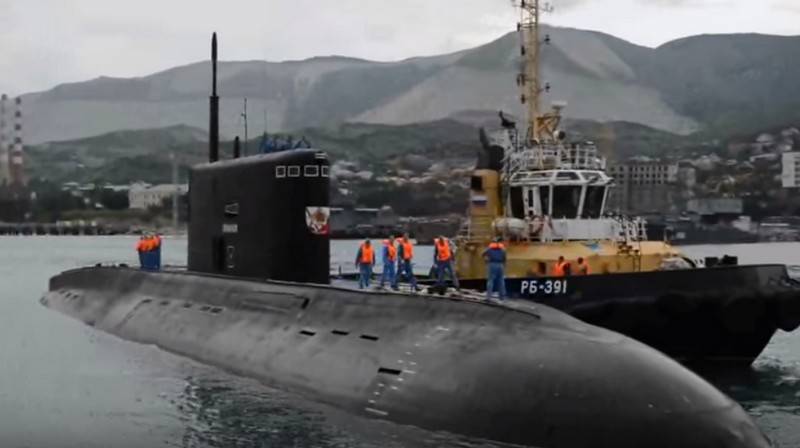 diesel-electric submarines of the black sea fleet "Stary Oskol" went for scheduled maintenance on the Baltic sea