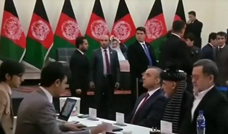 США начинают шестой раунд переговоров с афганскими талибами