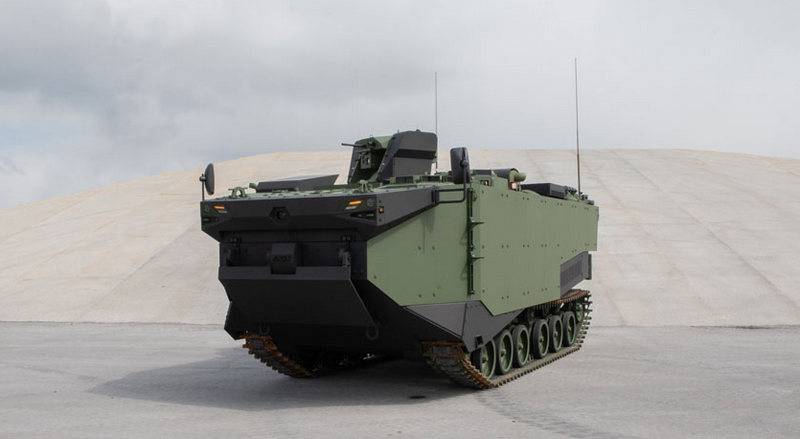 The Turks showed a floating BTR, specially designed for the new UDC