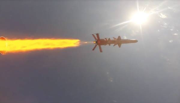 Ukraine tiến hành các vụ thử tên lửa hành trình mới