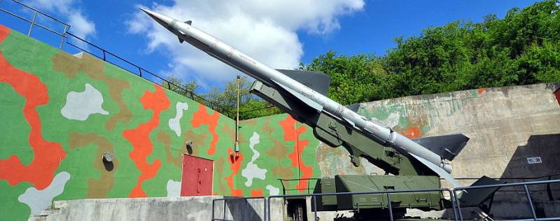 냉전 시대의 체코 슬로바키아 대공 미사일