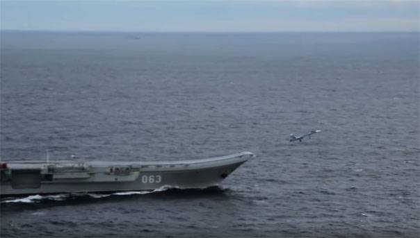 中国显示出对“库兹涅佐夫海军上将”防空系统现代化的兴趣