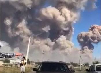 Жителей города в Казахстане эвакуируют из-за взрывов на военном объекте