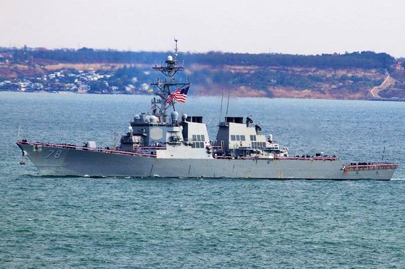 यूएस, यूएसए और नाटो जहाजों के लिए यूक्रेन के नौसैनिक अड्डों का आधुनिकीकरण करता है