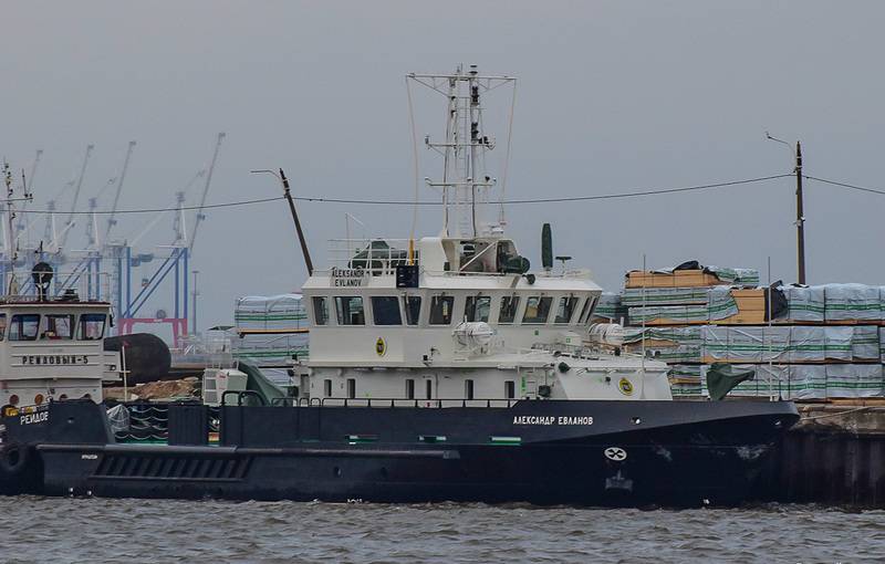 BGK-projekti 23040G "Alexander Evlanov" tuli osaksi Itämeren laivastoa