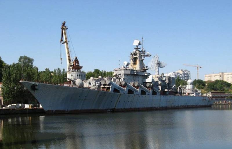 Полторак предложил Зеленскому разобрать крейсер "Украина" на запчасти