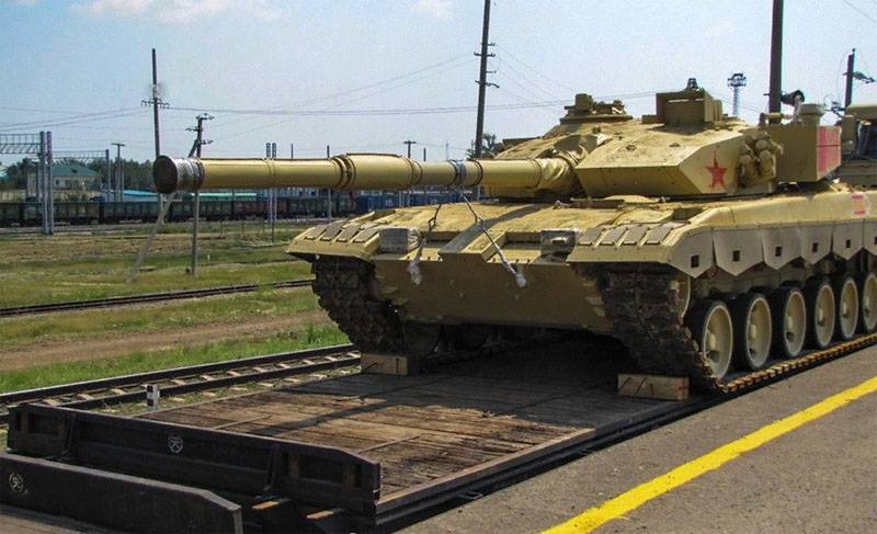 Type 96B chuyển giao bằng đường sắt cho Nga để tham gia cuộc thi biathlon xe tăng từ Trung Quốc