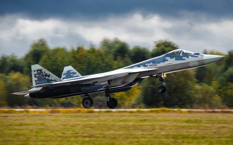 Borisov: todos os Su-57 de série receberão motores da segunda fase