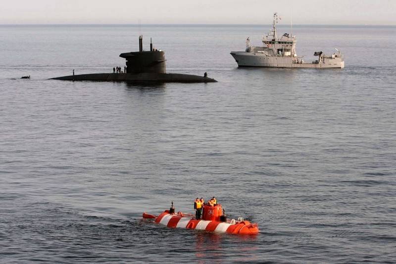 ВМФ РФ принимает новую программу спасения подводных лодок