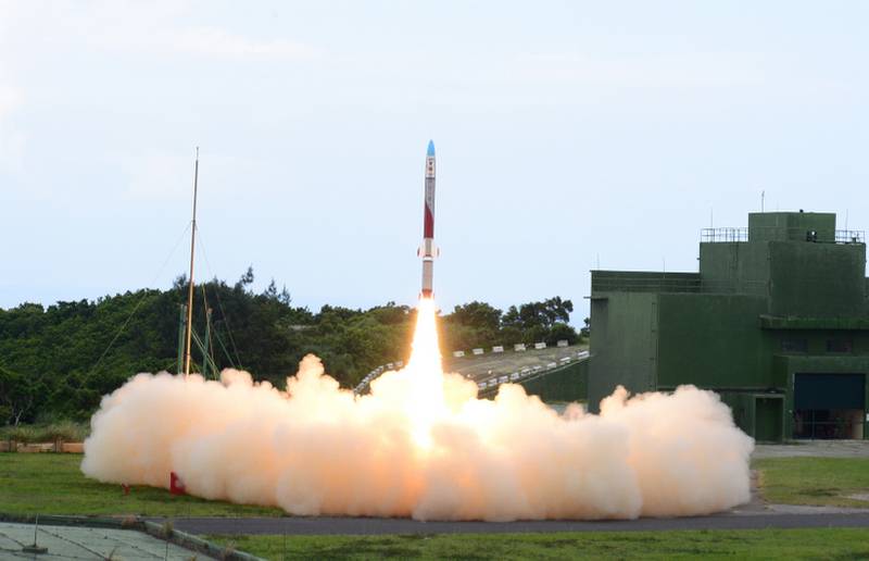 ताइवान ने नई क्रूज चीनी विरोधी मिसाइलों को सेवा में रखा