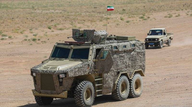 イランで発表された新しい装甲車「Raad」6X6