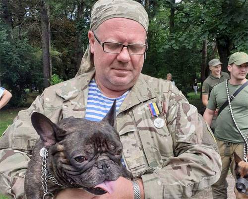 Во Львове собак наградили знаками «За службу Украине»: среди награждённых пёс Чупакабра