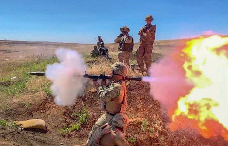 Yhdysvaltain armeija opetti georgialaisia ​​kollegoita ampumaan keihään ja RPG-7:n
