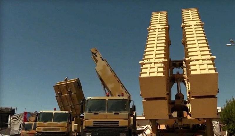 A China apreciou o "análogo do S-300" iraniano com uma nova versão de mísseis antiaéreos