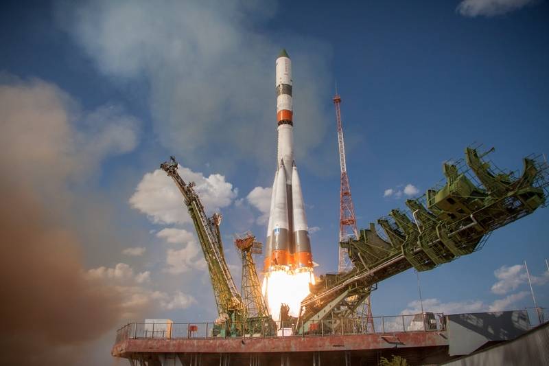 Fusée Soyouz-2.1 avec robot FEDOR lancée de Baïkonour à l'ISS