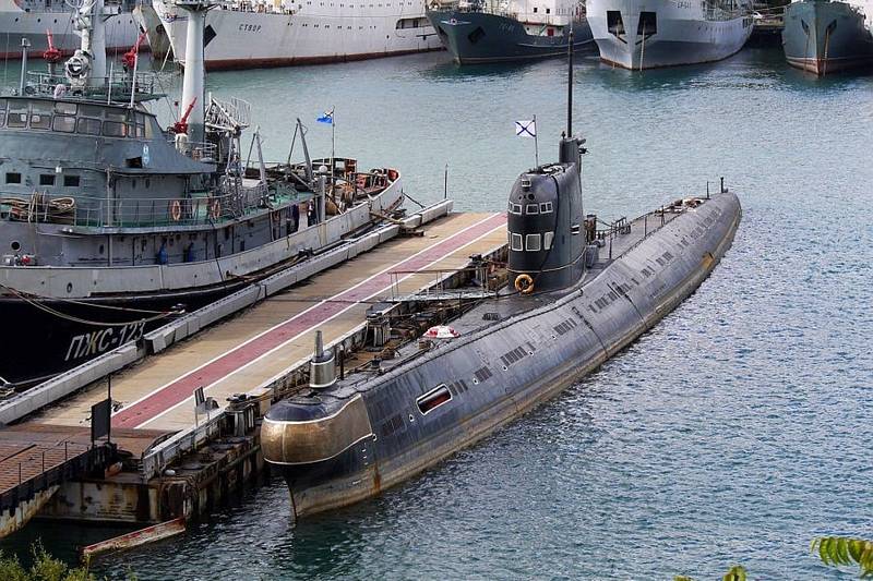 Submarine project 641 "Zaporozhye" still disposed of