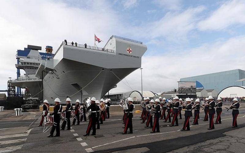 La seconda portaerei britannica Prince of Wales si sta preparando per le prove in mare