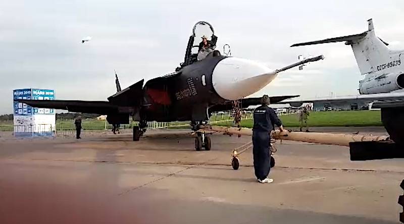 On the MAX-2019 for the first time will show the Su-47 "Golden Eagle" in a static parking lot