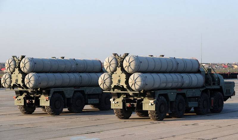Indien übertrug einen Vorschuss an Russland, um die künftige Lieferung von S-400-Luftverteidigungssystemen zu berücksichtigen