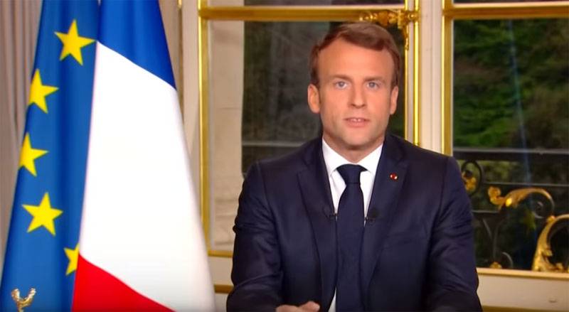 Macron Zelensky'ye: BM Güvenlik Konseyi tarafından onaylanan Minsk anlaşmalarını hatırlattı