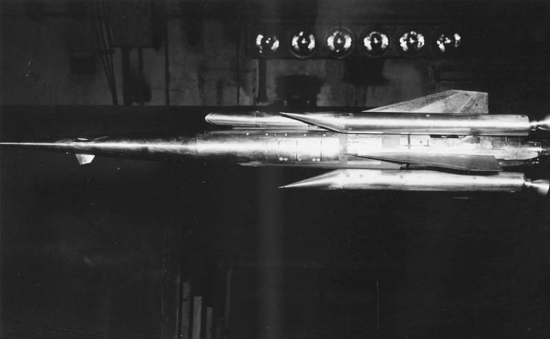 SLAM и «Буревестник»: кто от кого отстал?