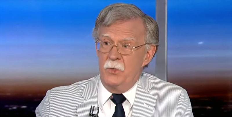 En los medios de comunicación polacos: la renuncia de Bolton puede hablar sobre el enfriamiento de triunfo a Polonia