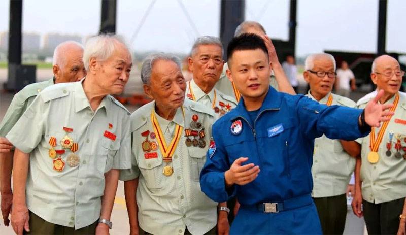 Kinesiska veteraner talade om J-20 fighter