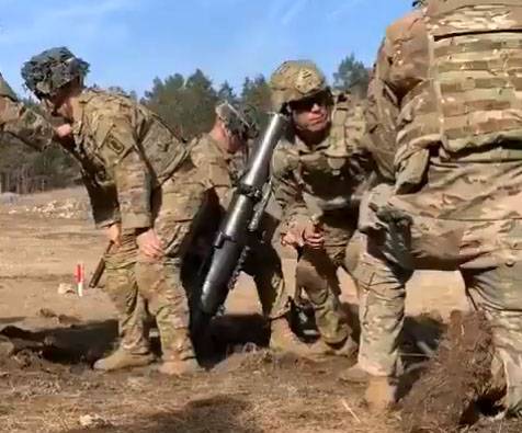 Показана "оригинальная" стрельба из миномёта в армии США