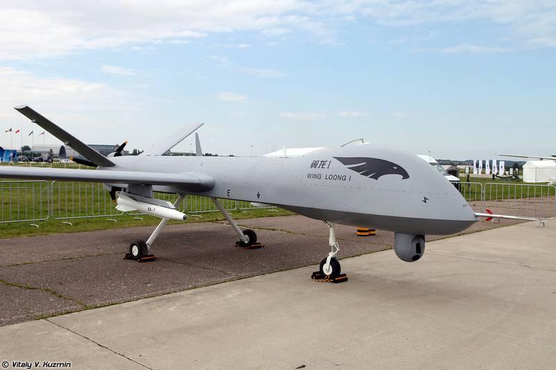 Armas del ejército serbio con drones de ataque chinos