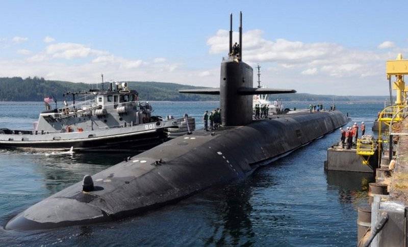Submarino "Louisiana" actualización de la Marina de los Estados Unidos para el servicio de mujeres submarinas