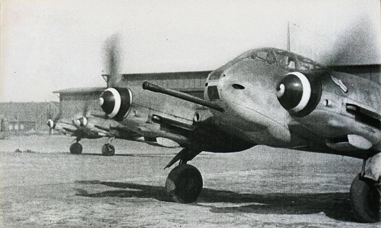 戦闘機 Messerschmitts Me 210およびme 410 理解を超えて